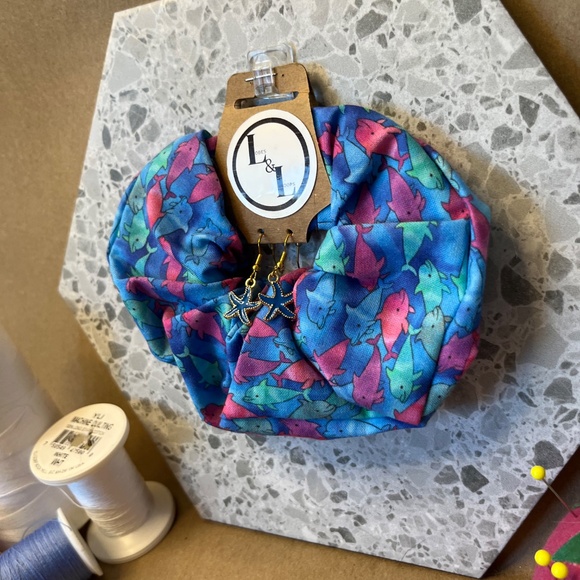 Handmade Blue and Pink Dolphins Scrunchie with Starfish Earrings - Picture 5 of 9